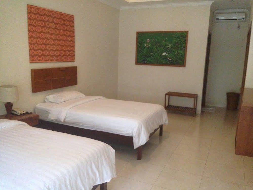 Brits Resort Lovina Bagian luar foto